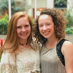 Meet your Posher, Elizabeth